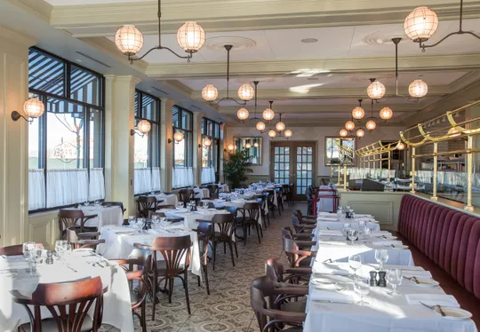 Restaurant Photo